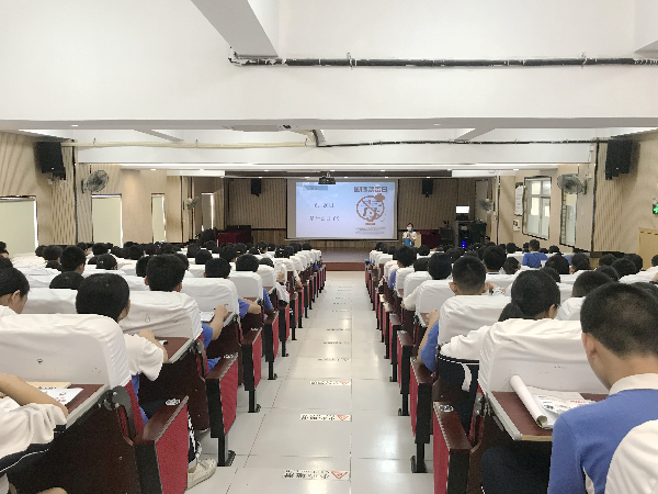 1、公明培英文武實驗學校禁毒講座.JPG