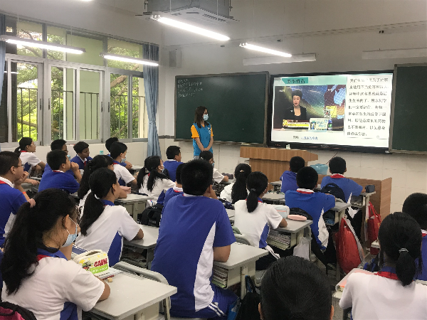 播放《止咳水的危害》宣傳視頻.jpg